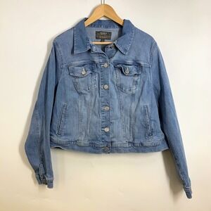 TORRID Plus Size Denim Jean Jacket Light Wash Button Front Cropped Trucker SZ 1X